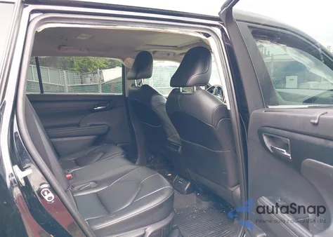 2020 Toyota Highlander Hybrid Xle z USA, uszkodzony, nr VIN 5TDHBRCH9LS507435